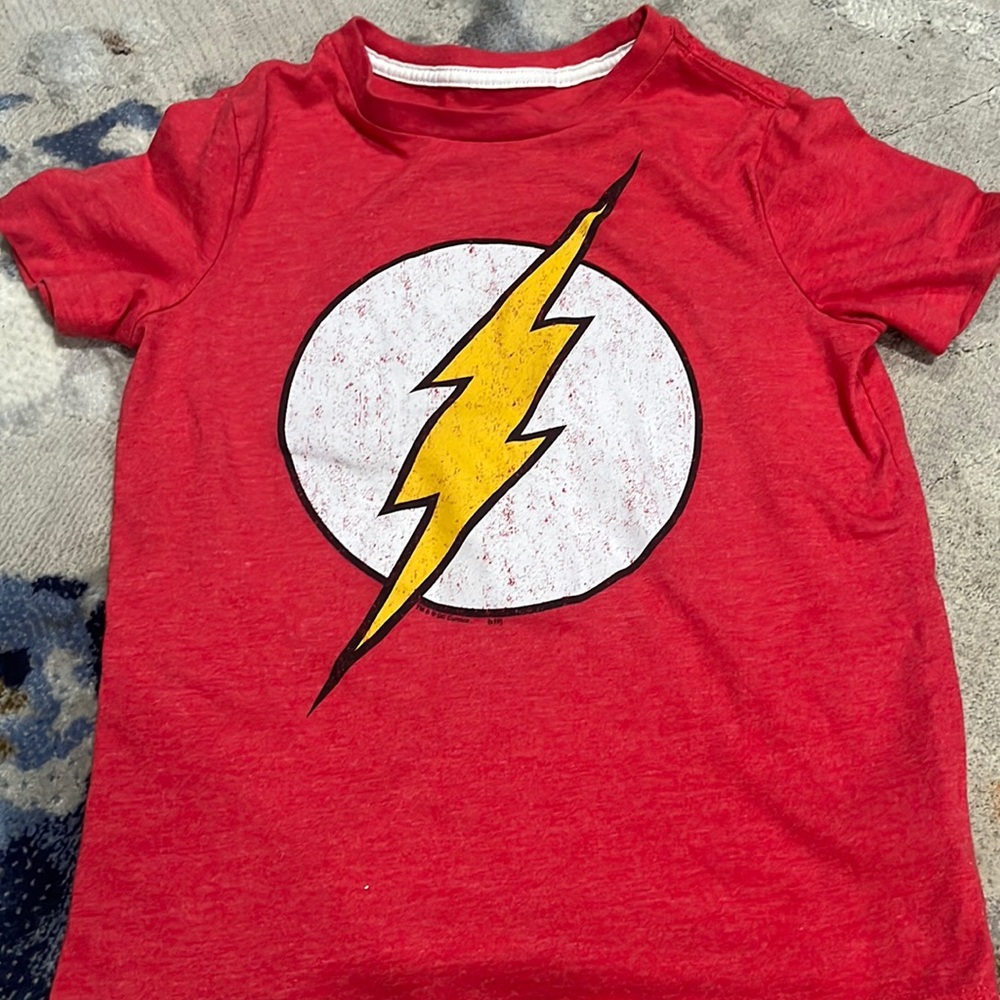 Boys red short sleeve old navy shirt.